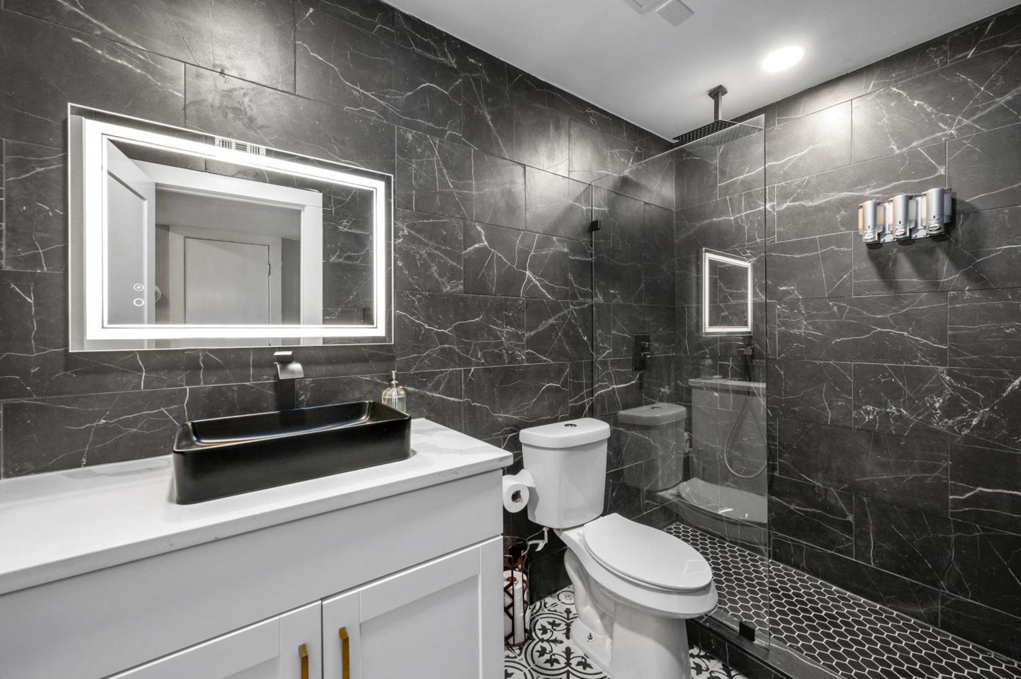 Warm Heights 2Br With Pool & Free Parking Apartment Houston Luaran gambar